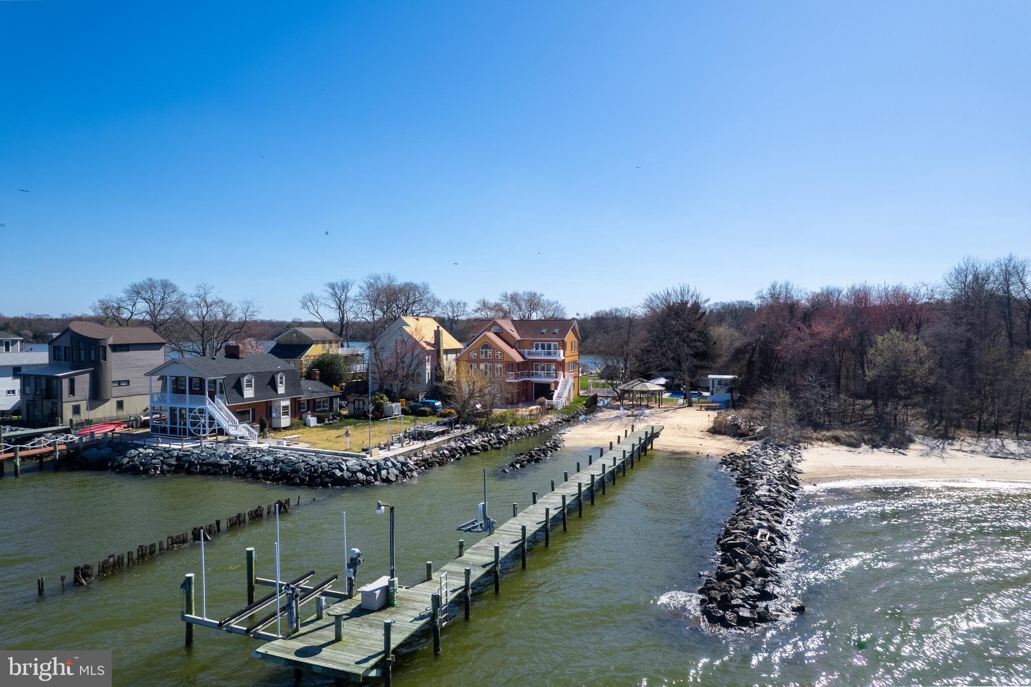 BAYSIDE BEACH - Residential