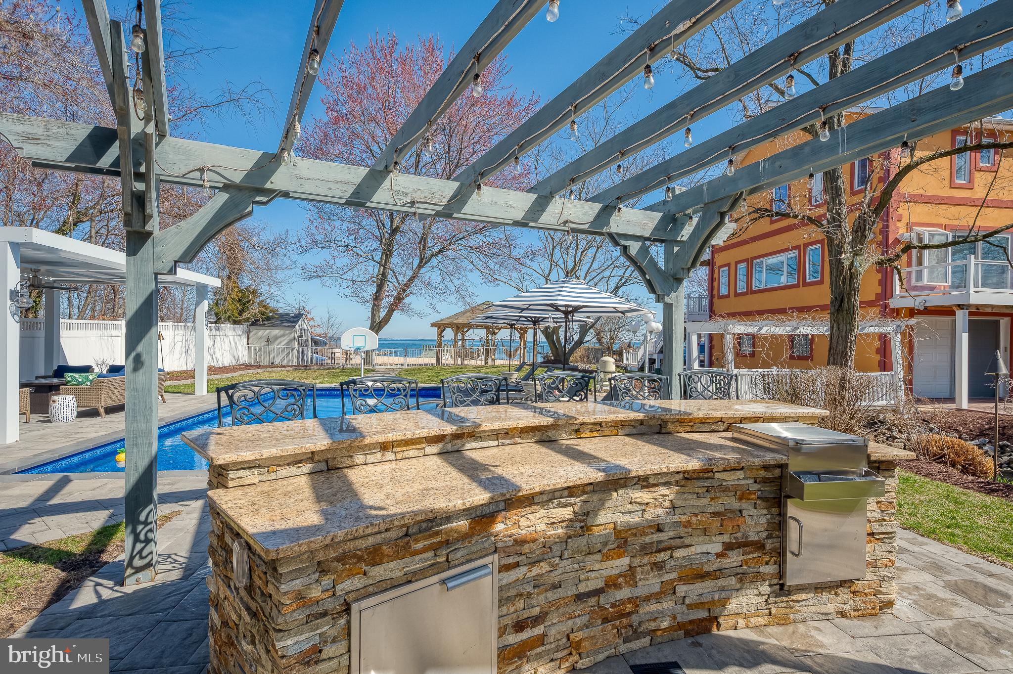 BAYSIDE BEACH - Residential