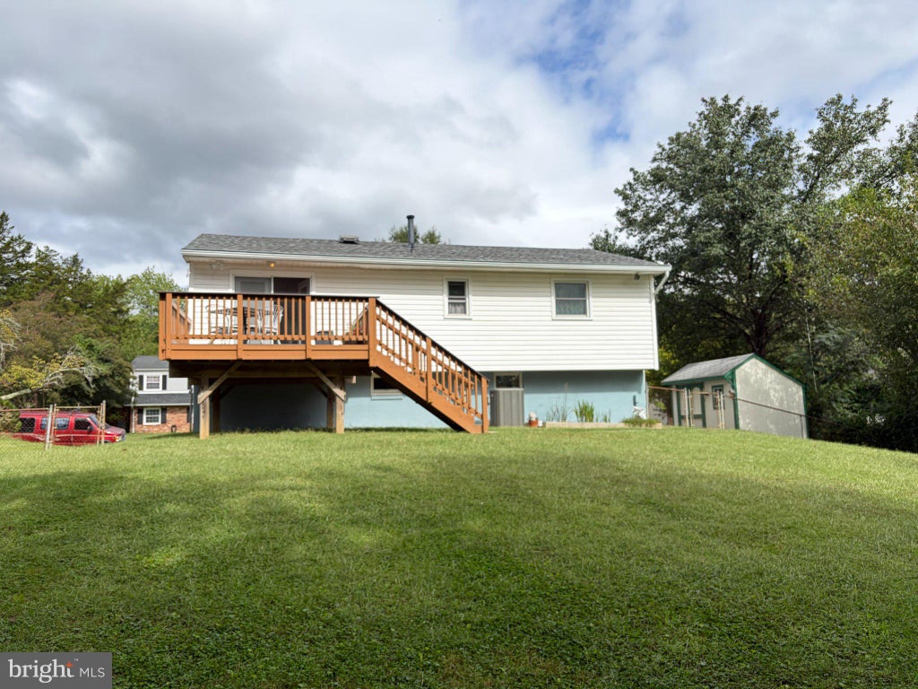 Photo of 15109 Campbell Lane, WOODBRIDGE, VA 22193 (MLS # VAPW2131258)