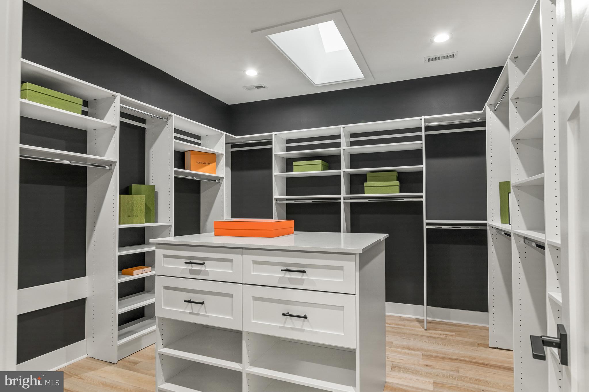 CHESTERBROOK - Residential