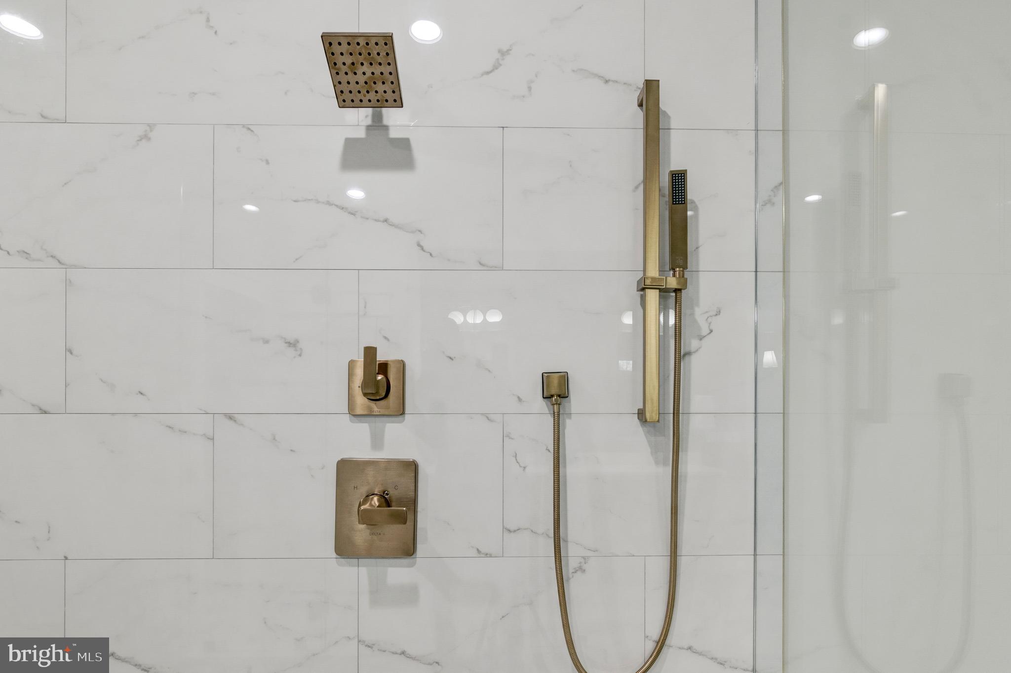 CHESTERBROOK - Residential