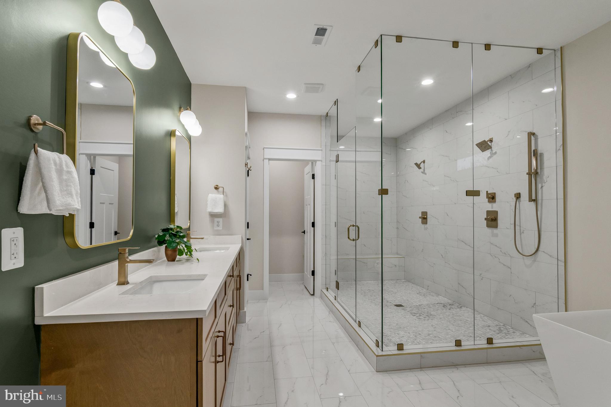 CHESTERBROOK - Residential