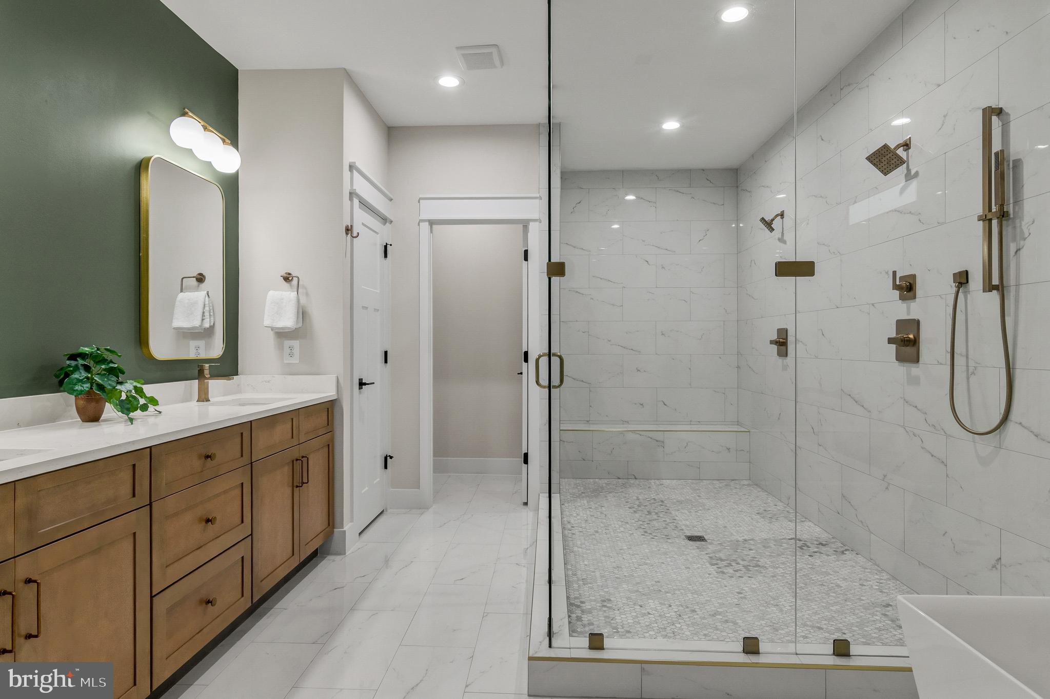 CHESTERBROOK - Residential