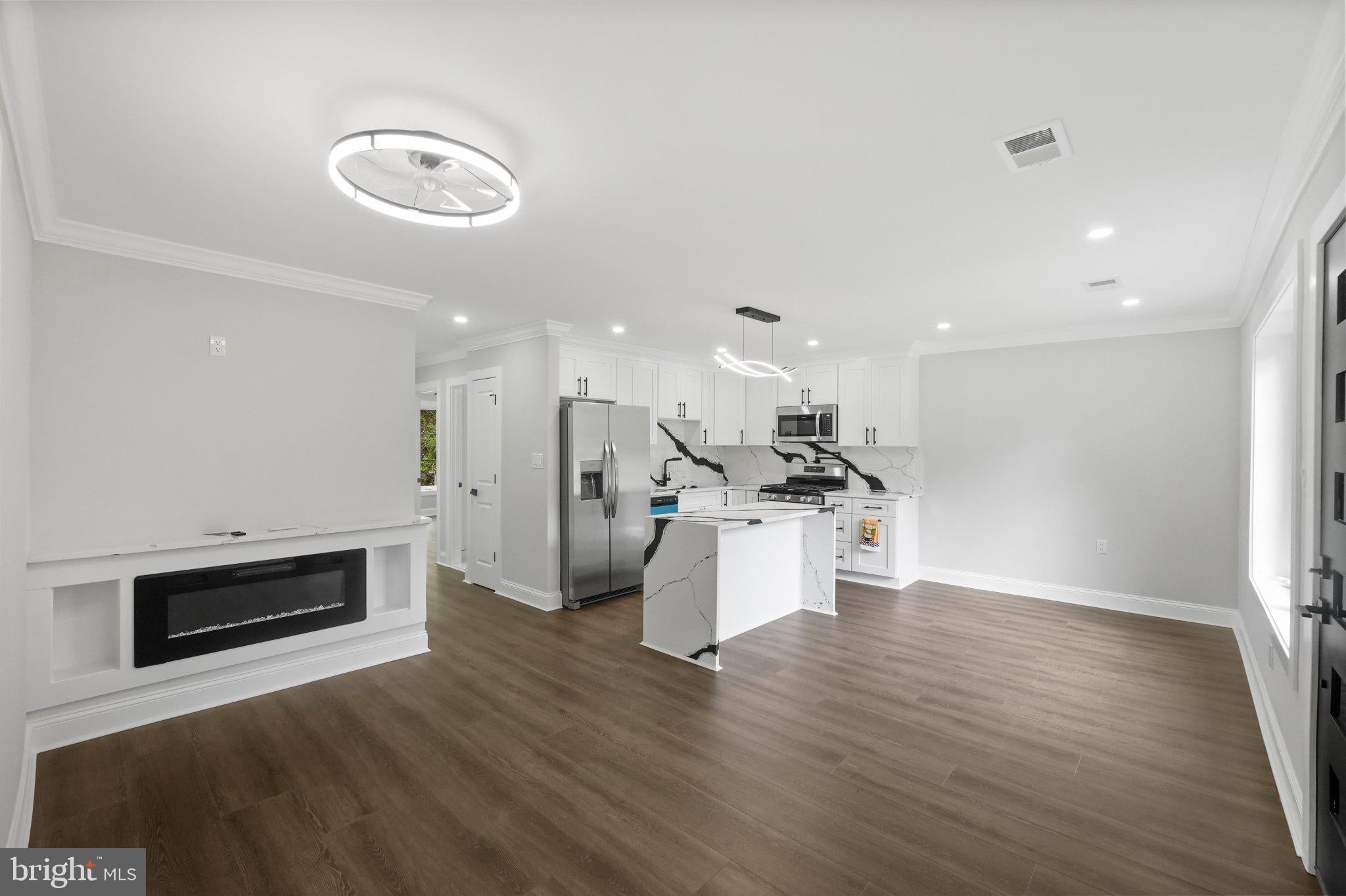 3524 CHADWICK COURT