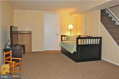 DUKE GARDENS - Residential Lease