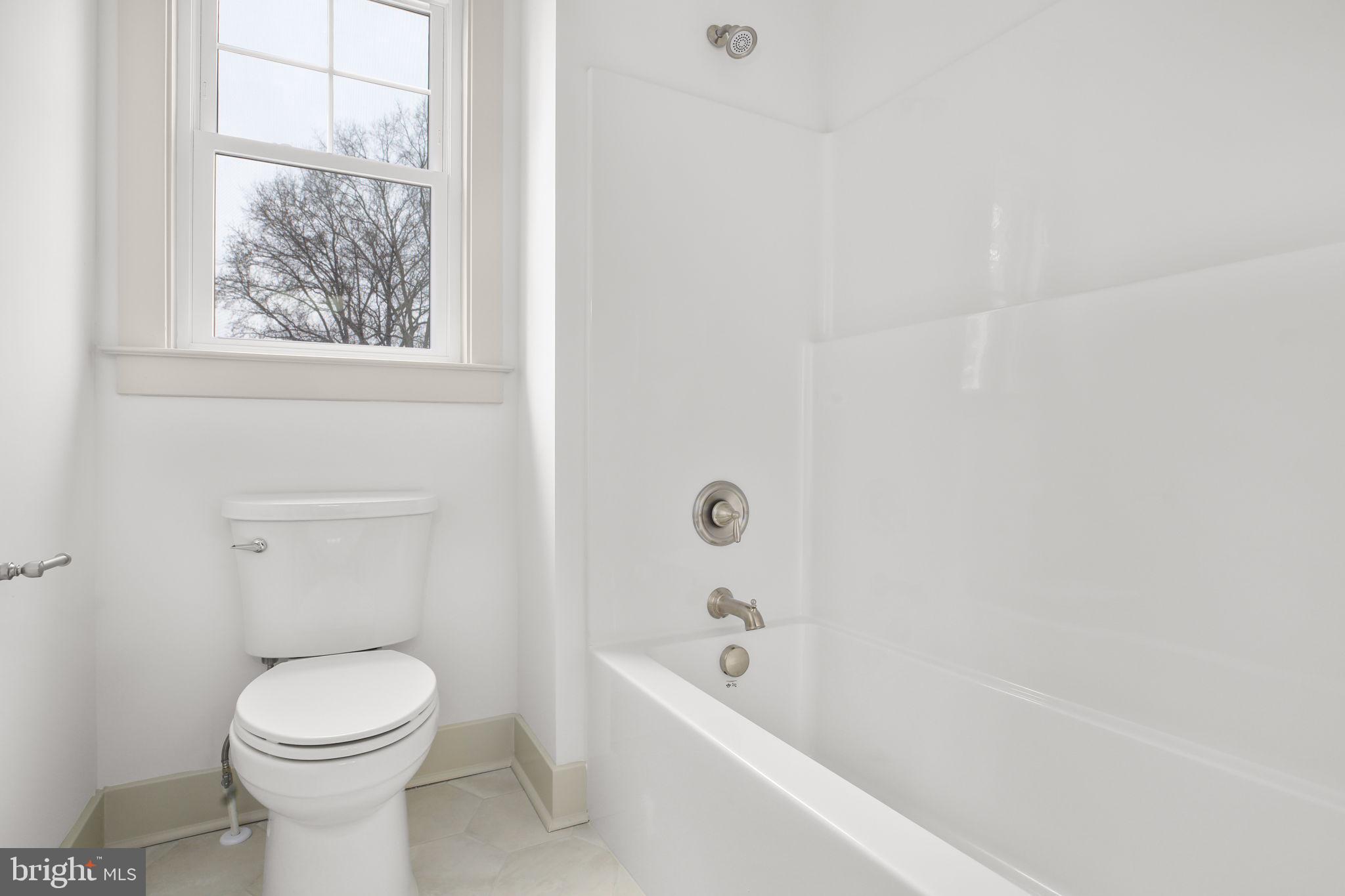 COLLEGE HEIGHTS - Residential