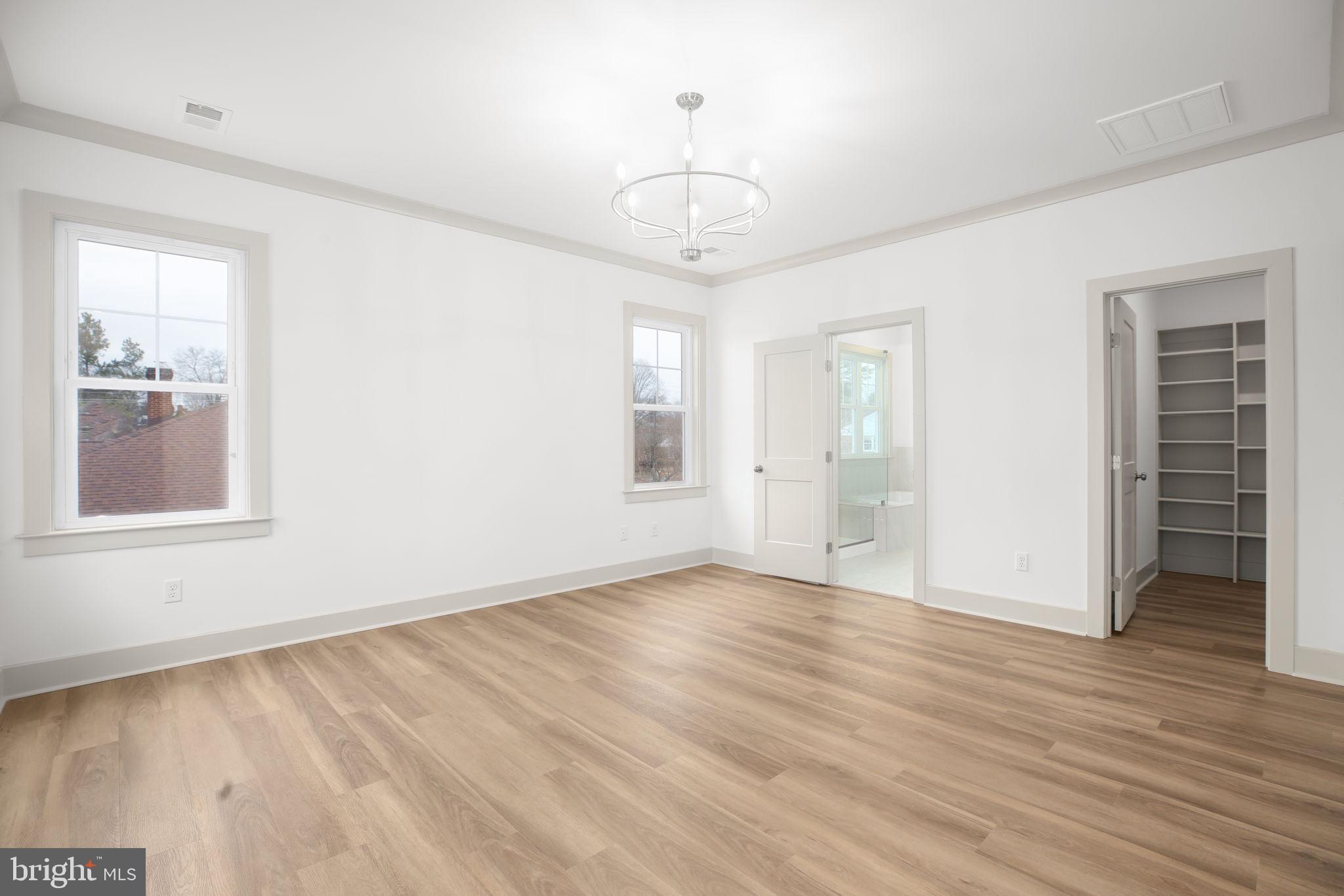 COLLEGE HEIGHTS - Residential