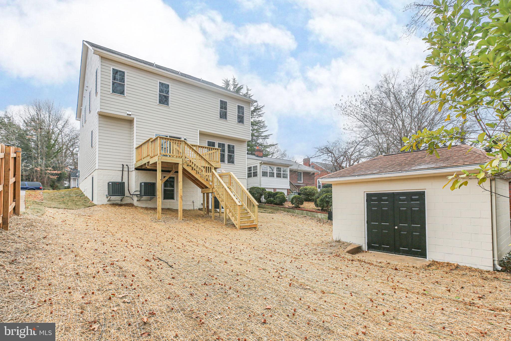 COLLEGE HEIGHTS - Residential