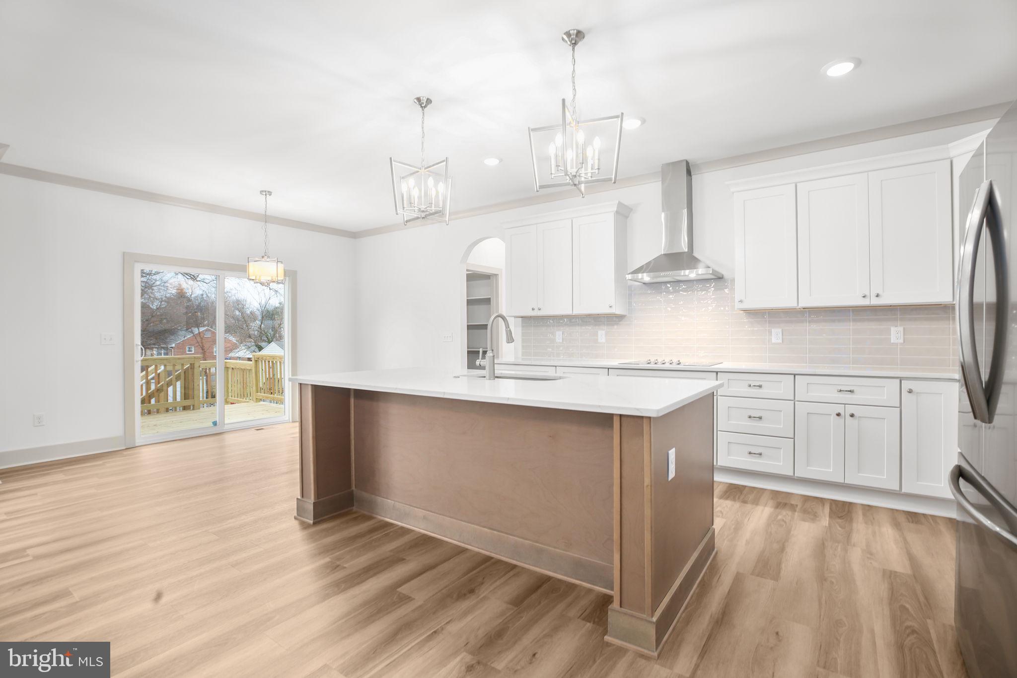 COLLEGE HEIGHTS - Residential