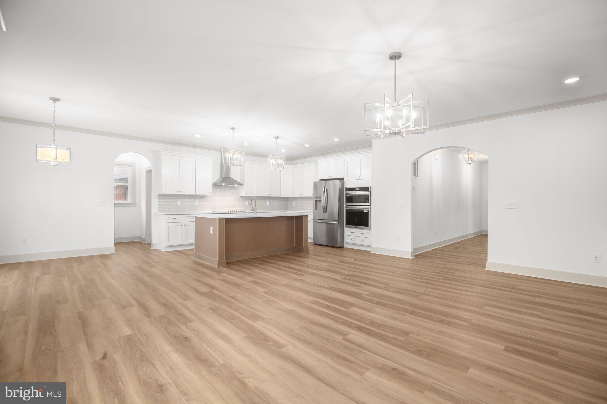 COLLEGE HEIGHTS - Residential