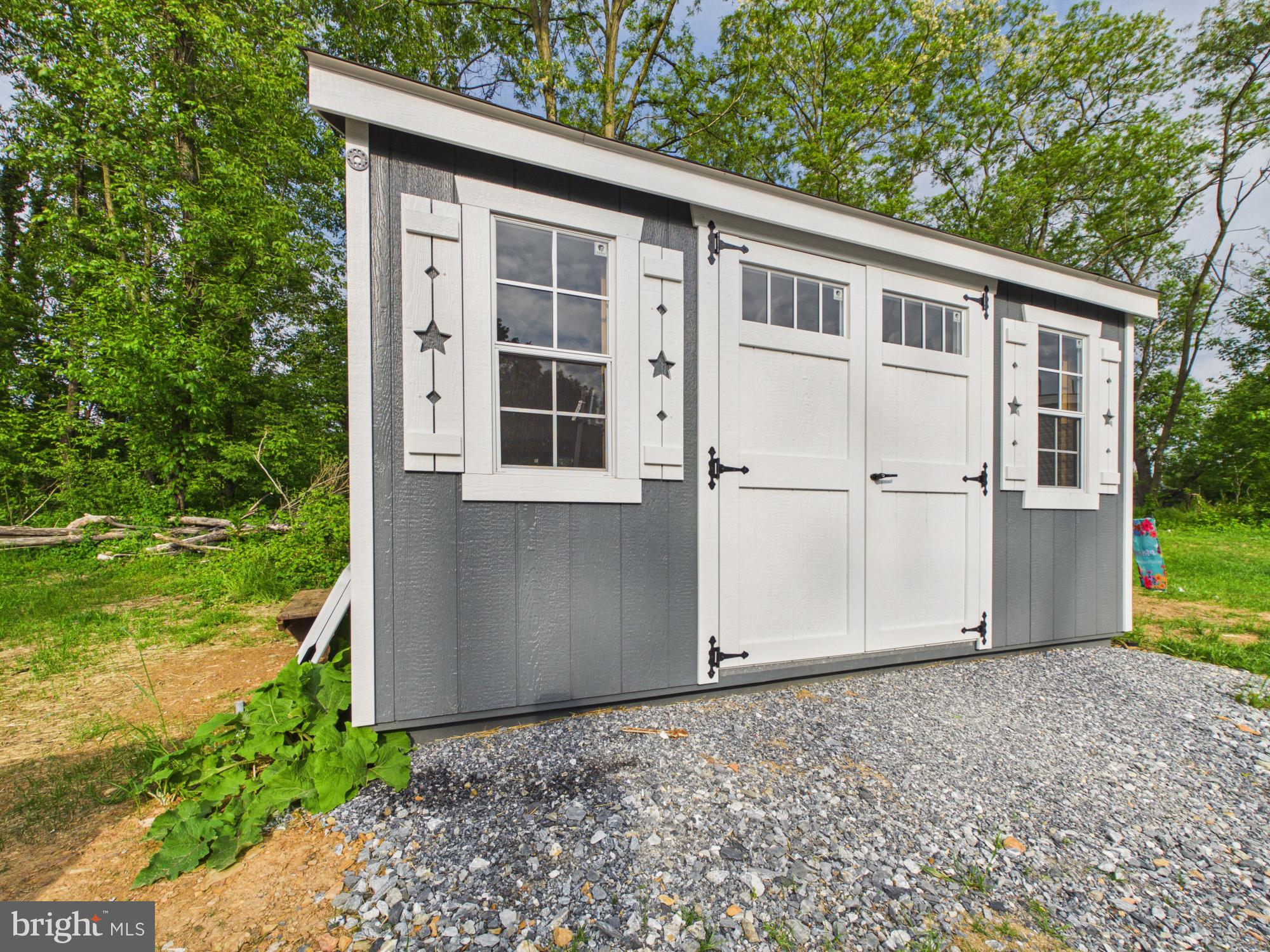 WINDSOR TWP - Residential