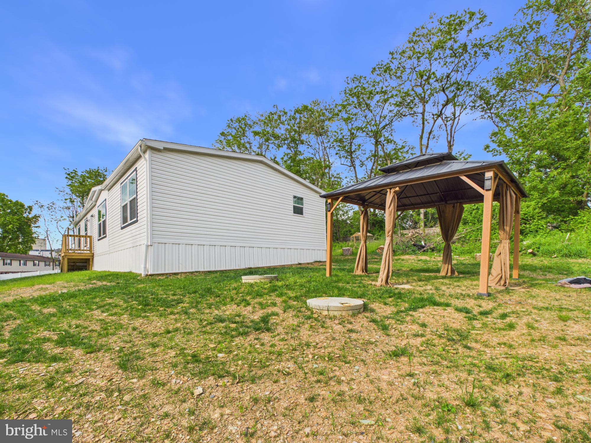 WINDSOR TWP - Residential