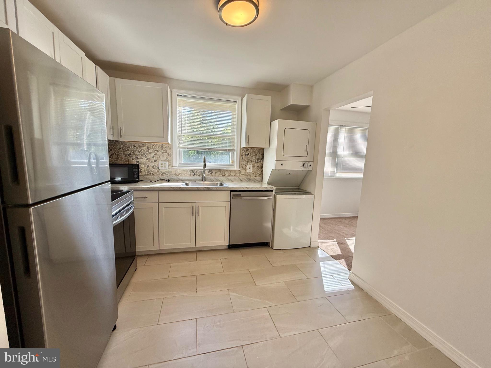 6 FLORENCE TOLLGATE PLACE 3