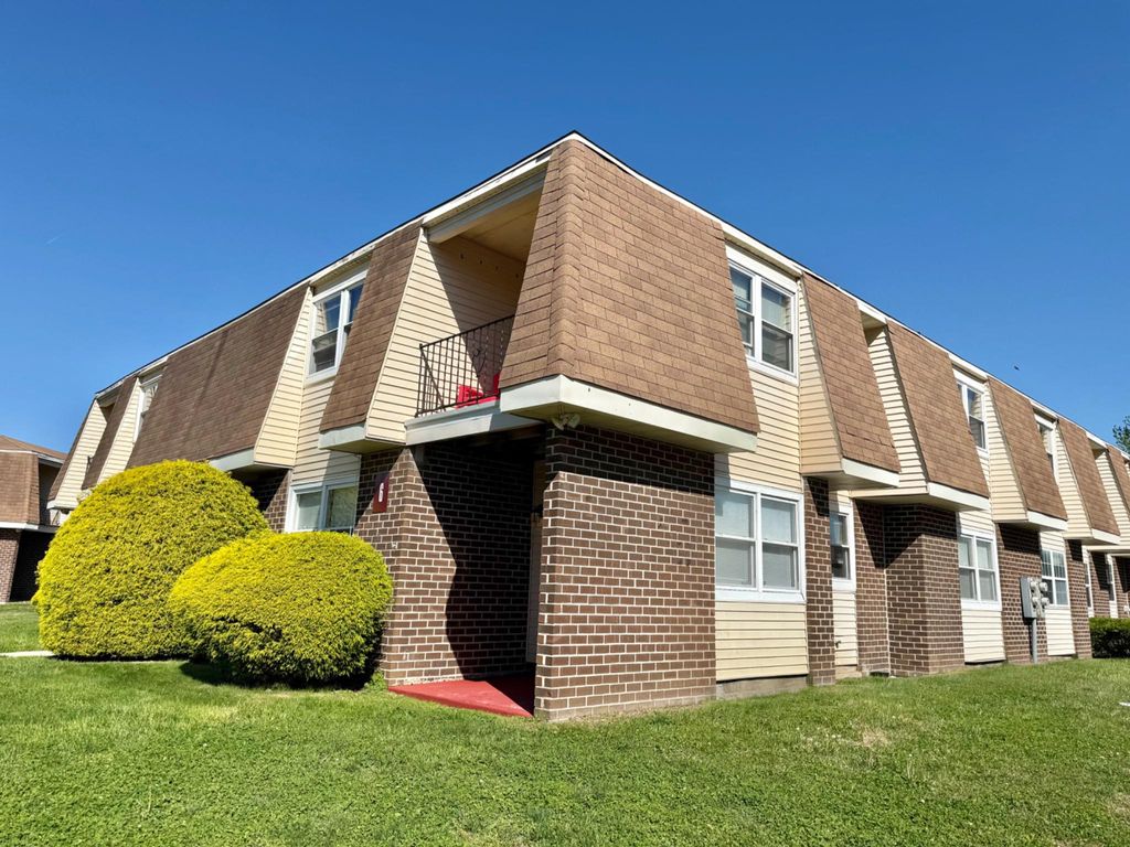 Photo of 6 Florence Tollgate Place #3, FLORENCE, NJ 08518 (MLS # NJBL2110706)