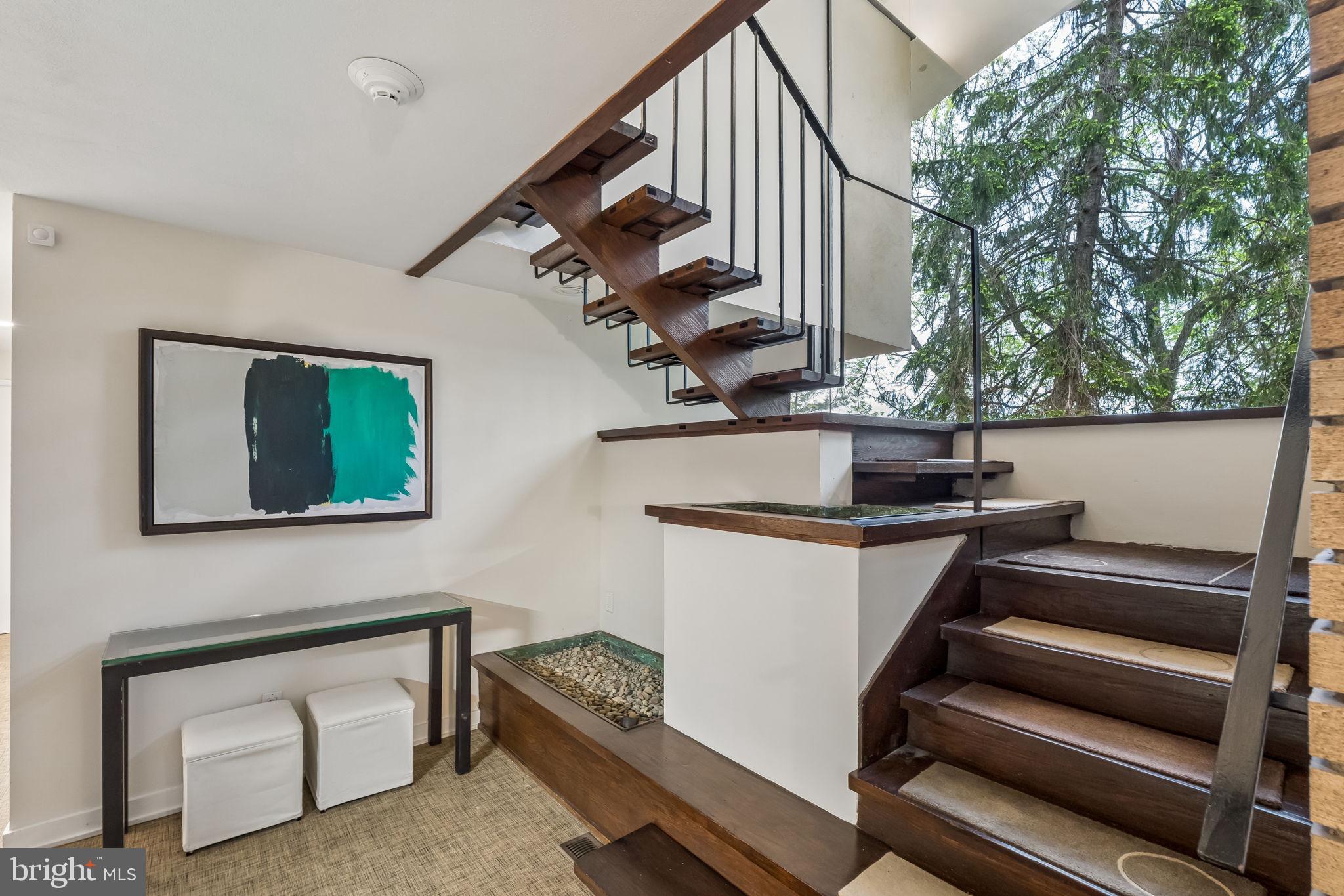 GLADWYNE - Residential