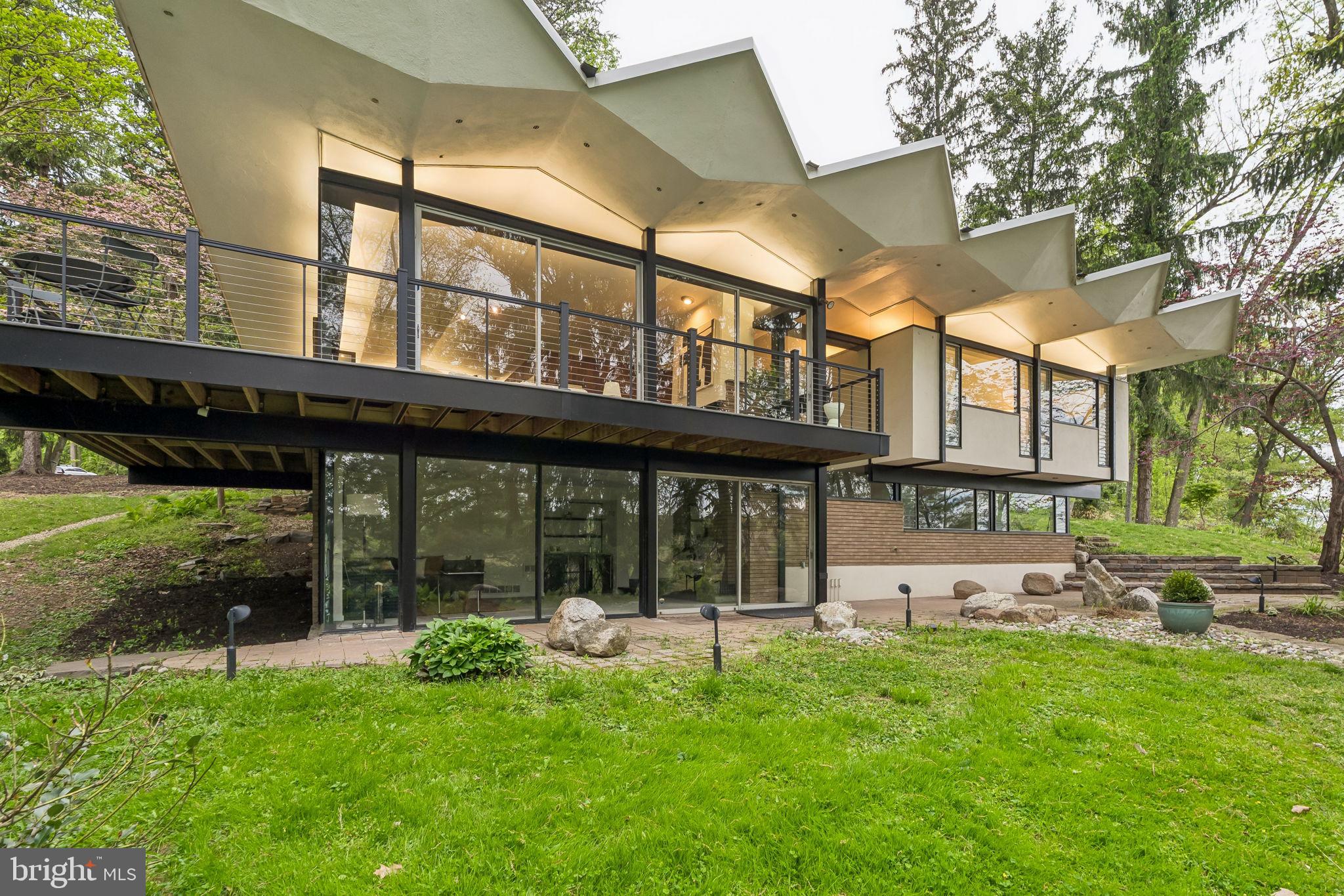 GLADWYNE - Residential