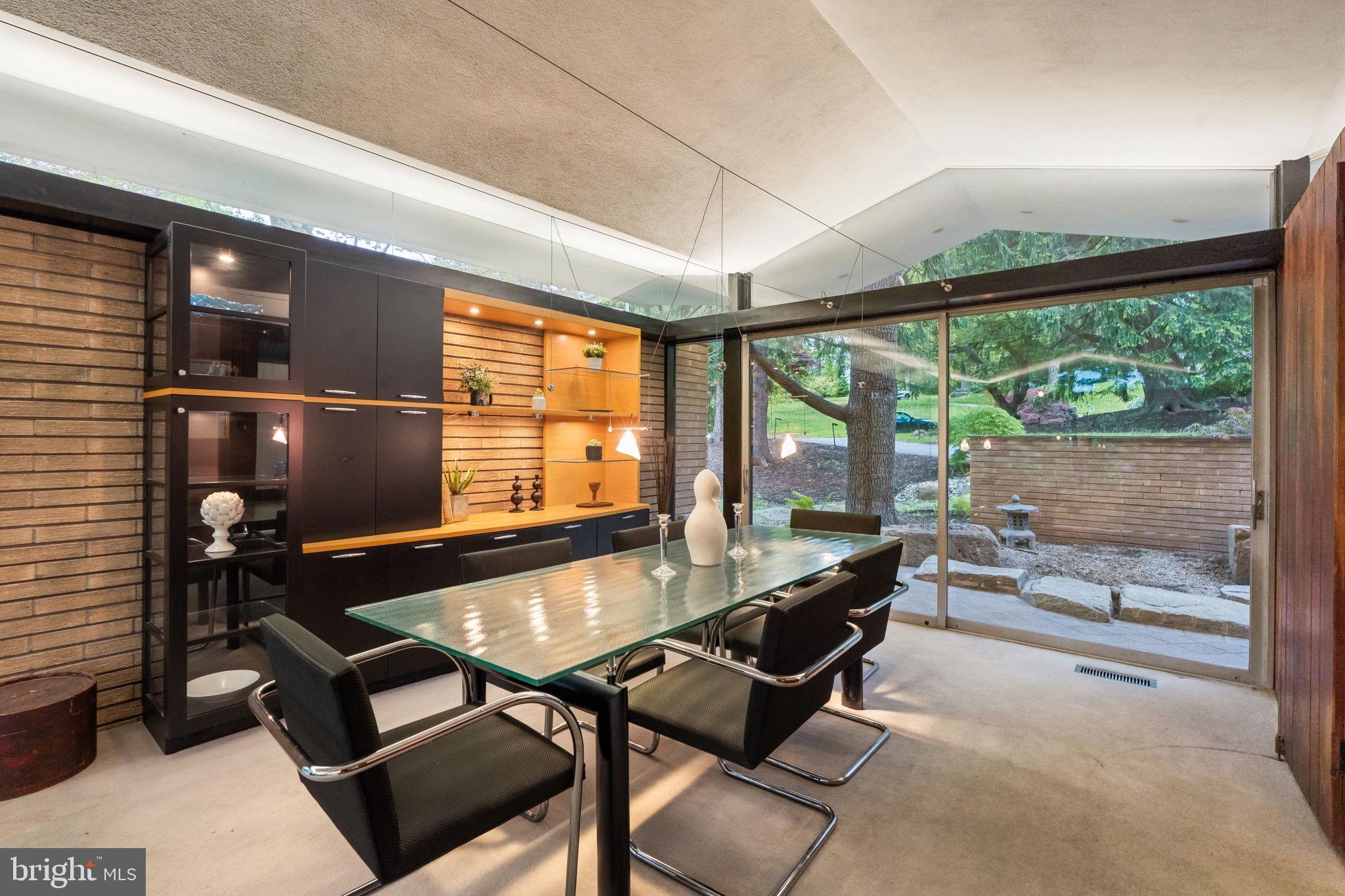 GLADWYNE - Residential