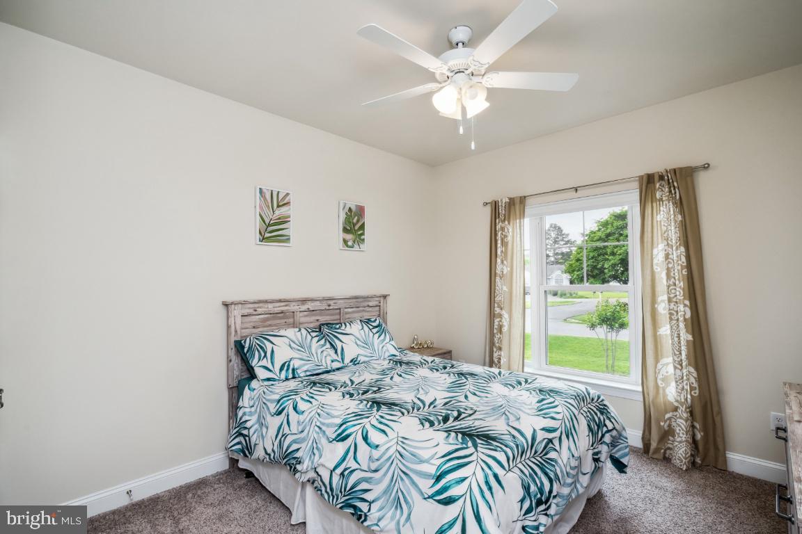 WHITES CREEK MANOR - Residential