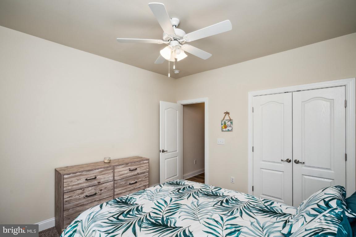 WHITES CREEK MANOR - Residential