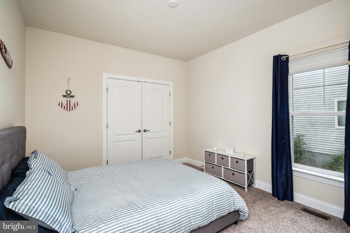 WHITES CREEK MANOR - Residential