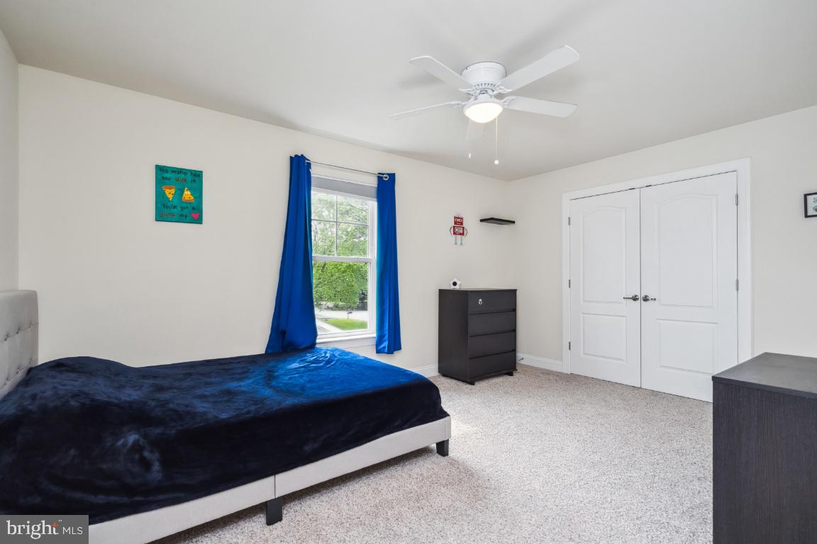 WHITES CREEK MANOR - Residential