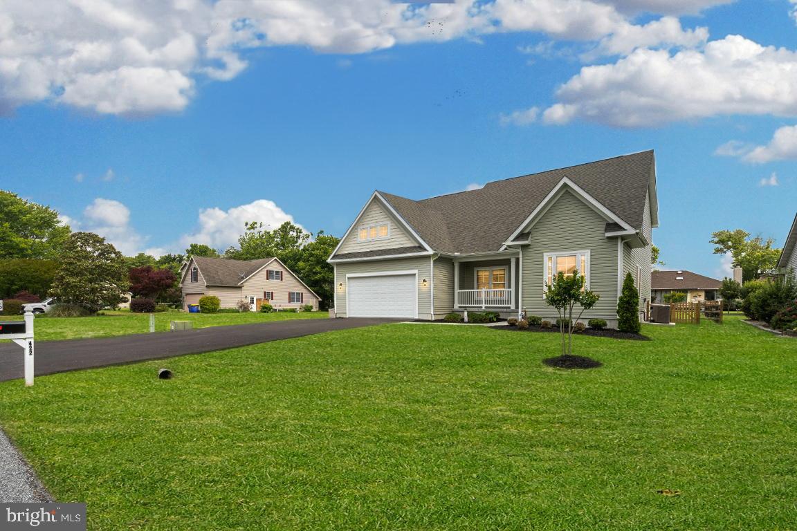 WHITES CREEK MANOR - Residential