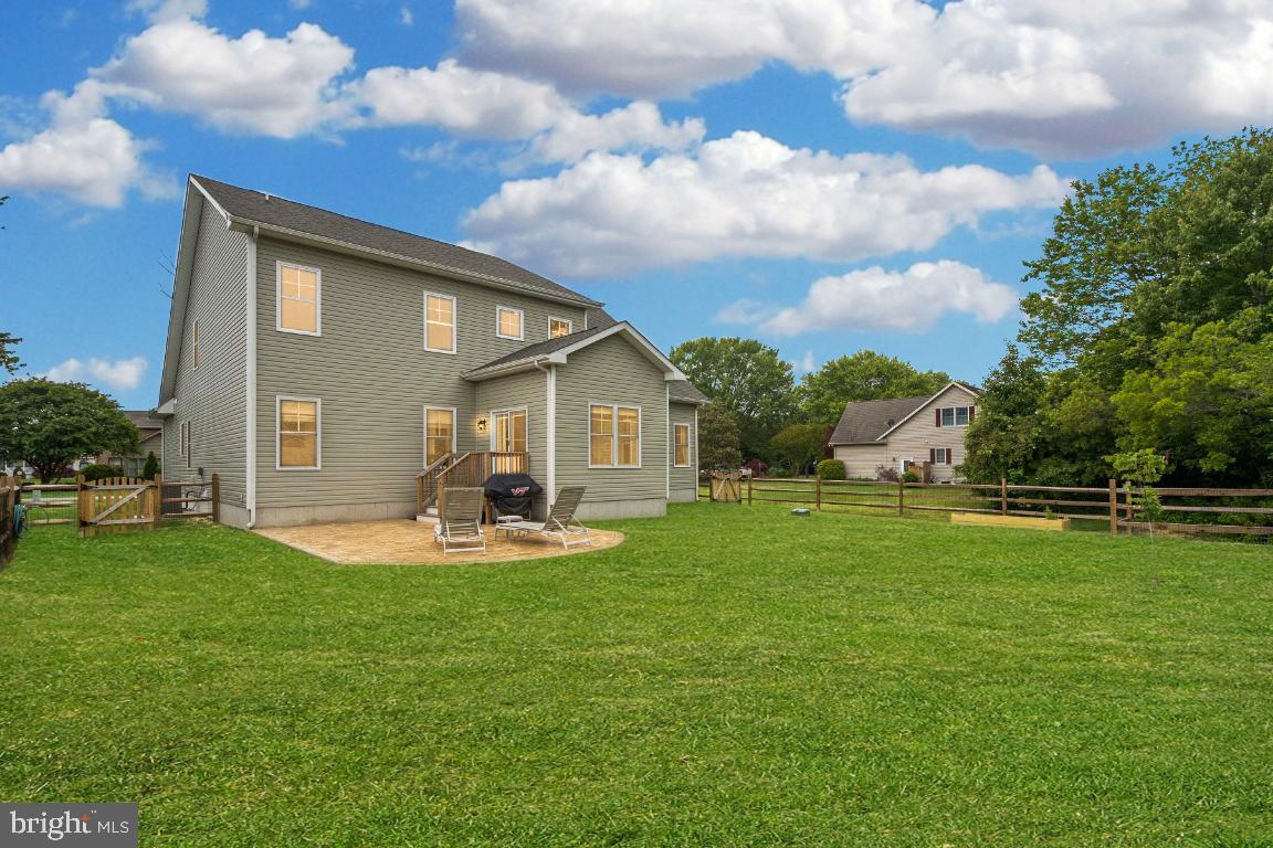 WHITES CREEK MANOR - Residential