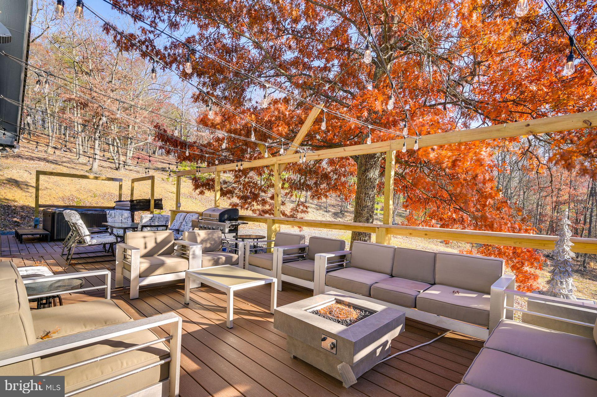 DEER RIDGE ESTATES - Residential