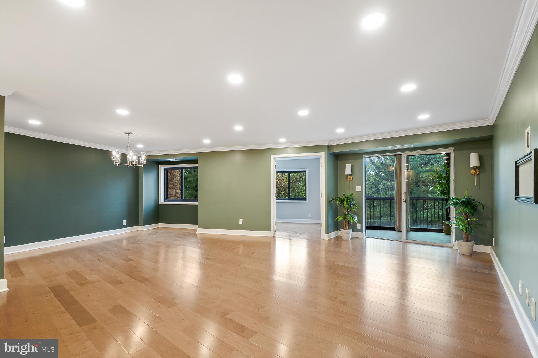 5903 MOUNT EAGLE DRIVE 304