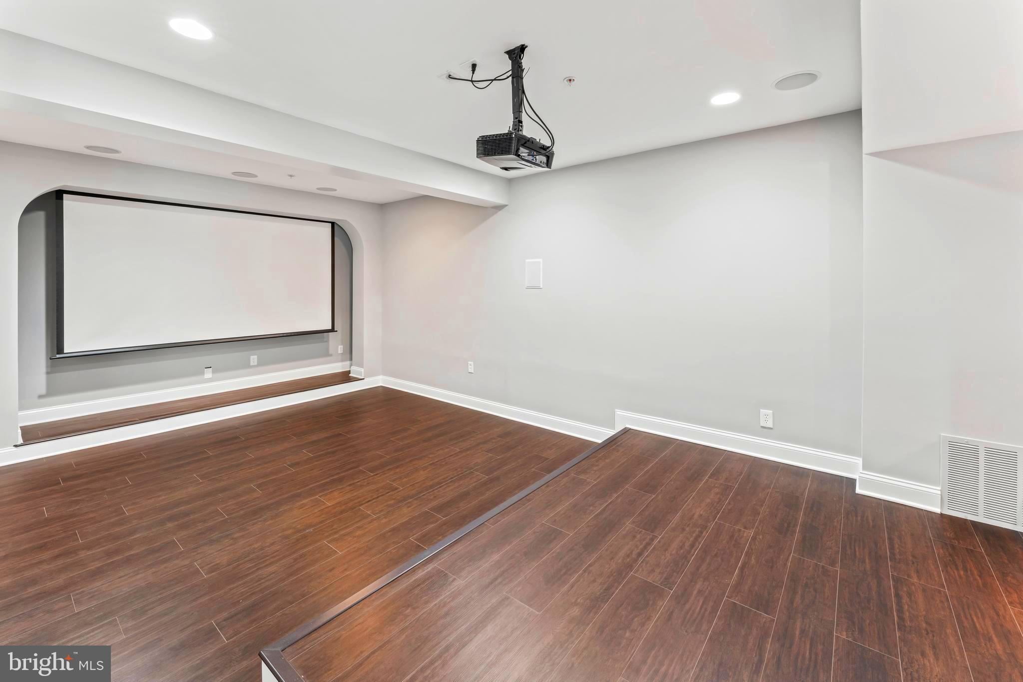 TIMBER HIGHLANDS - Residential