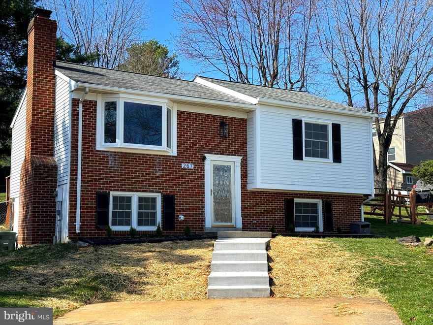 🔥 Priced to Sell – Fully Renovated Gem – Move-In Ready! 🔥
Welcome to 267 Longford Ct — where style, comfort, and value come together. Offered at $434900 . This beautifully renovated 3-bedroom, 2 full-bath home is the perfect opportunity you’ve been waiting for.
Nestled at the end of the circle. This home offers exceptional privacy with minimal traffic, creating a peaceful and safe setting that’s hard to find.
Completely updated from top to bottom, the home features brand-new flooring, fresh modern paint, and a stunning, fully redesigned kitchen with quartz countertops, sleek cabinetry, and contemporary finishes — a true centerpiece for entertaining and everyday living.
Every upgrade has been completed by a highly professional and experienced team, with careful attention to detail throughout. Even the exterior entry has been improved with newly replaced steps, adding both safety and curb appeal.
Enjoy cozy evenings by the natural wood-burning fireplace in the lower level, or unwind in your private backyard oasis featuring a charming built-in gazebo — perfect for relaxing or hosting guests.
Step outside and take advantage of the nearby trail for peaceful morning walks, while enjoying a spacious backyard with endless potential.
