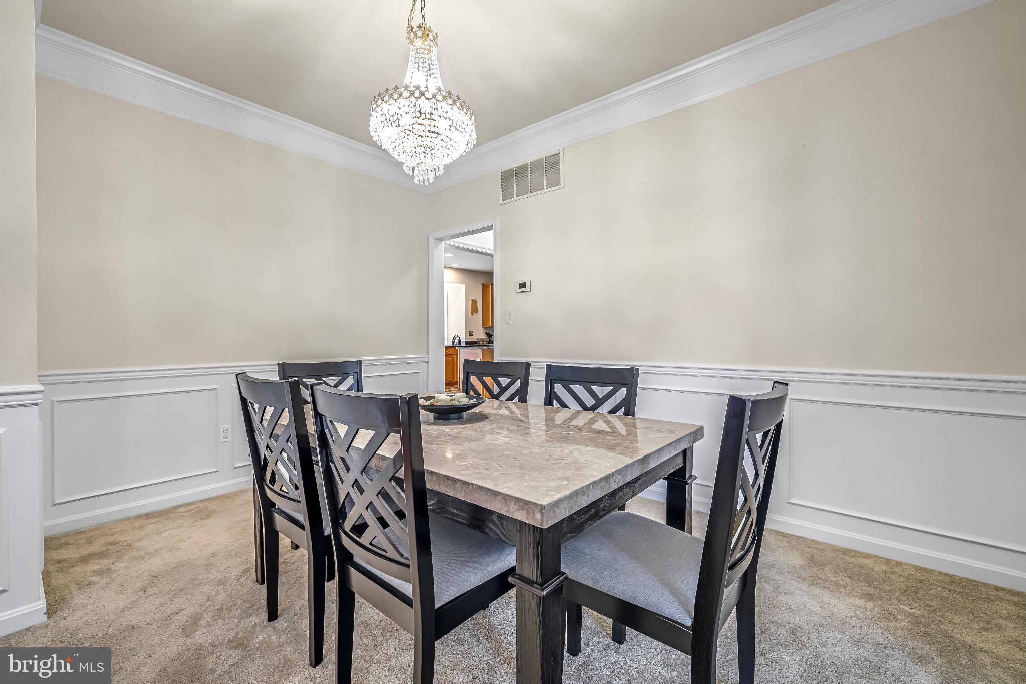 GALYN MANOR - Residential