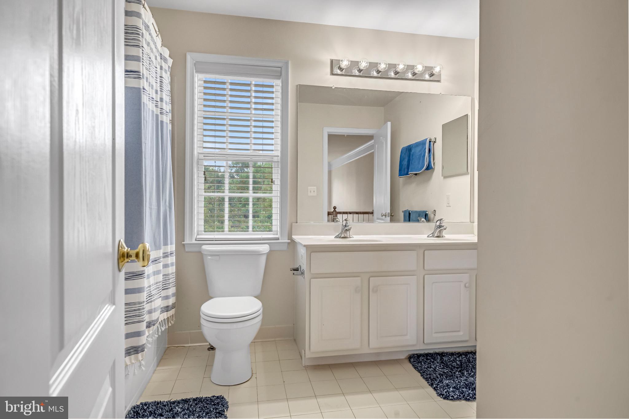 GALYN MANOR - Residential