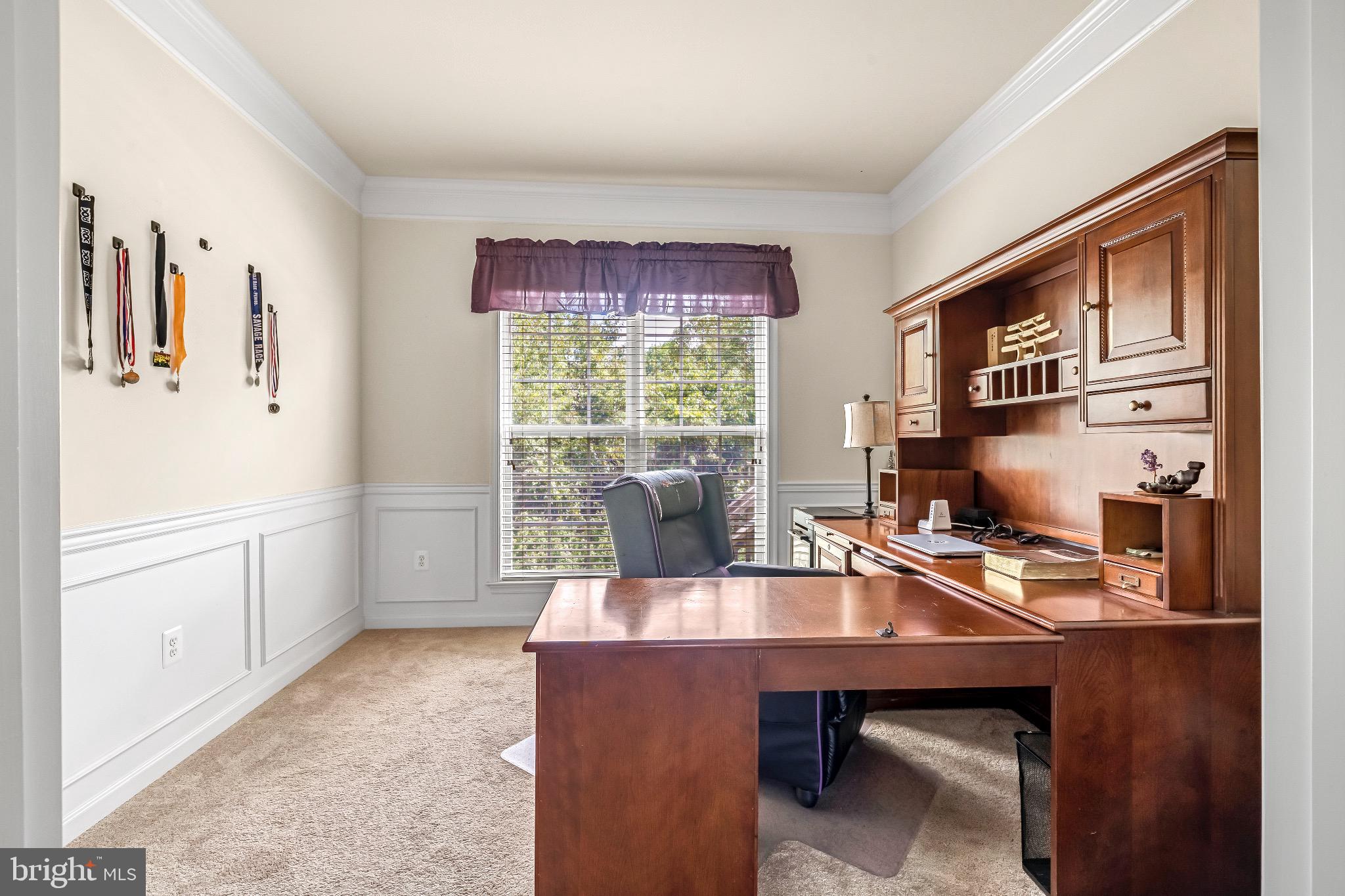 GALYN MANOR - Residential