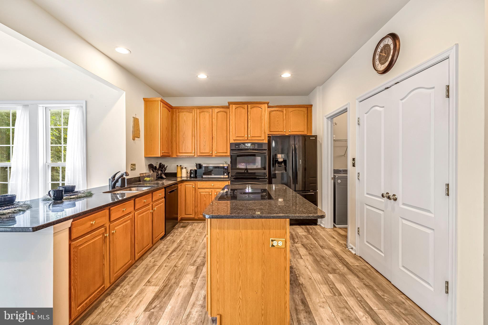 GALYN MANOR - Residential