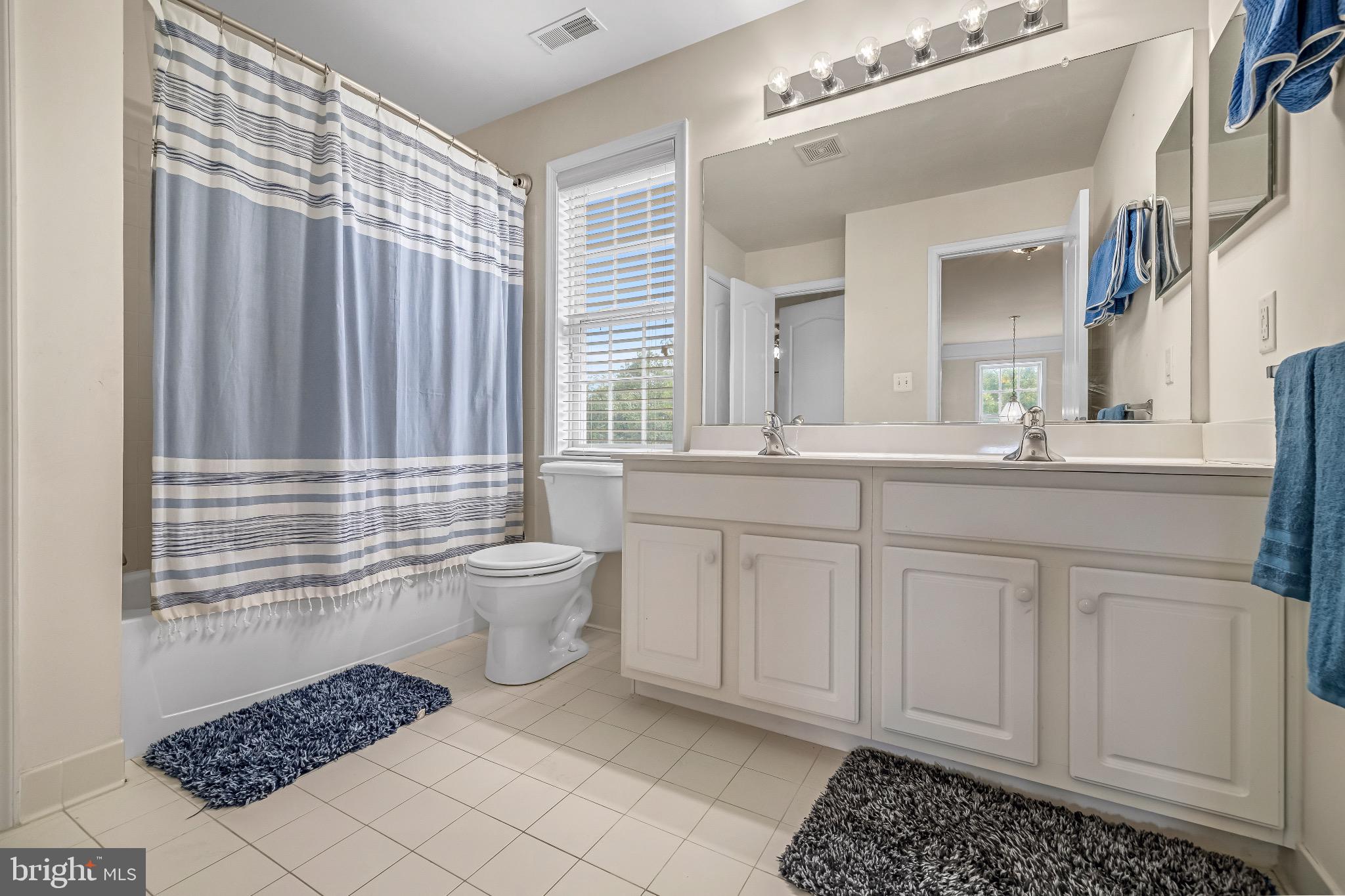 GALYN MANOR - Residential