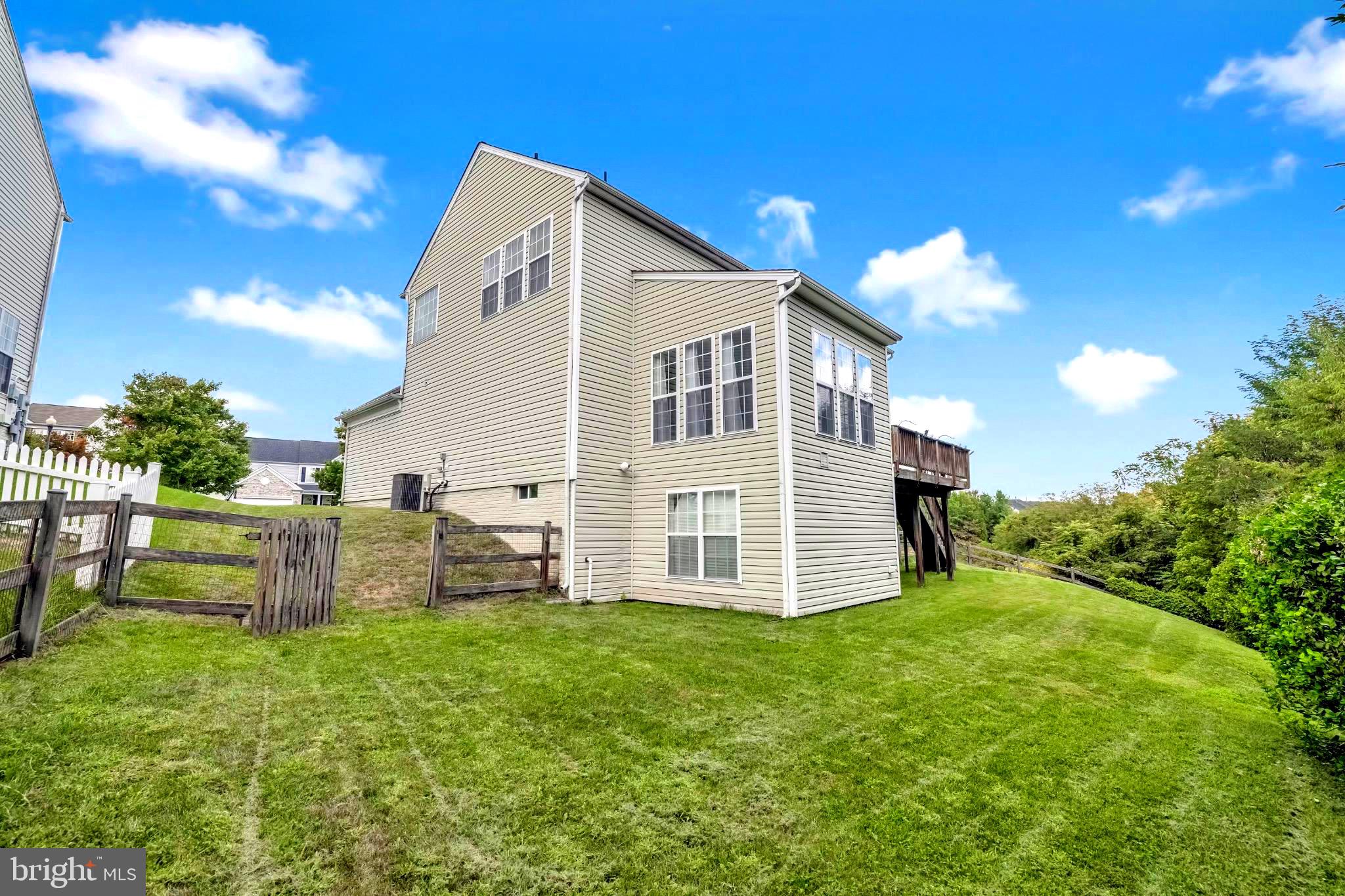 GALYN MANOR - Residential