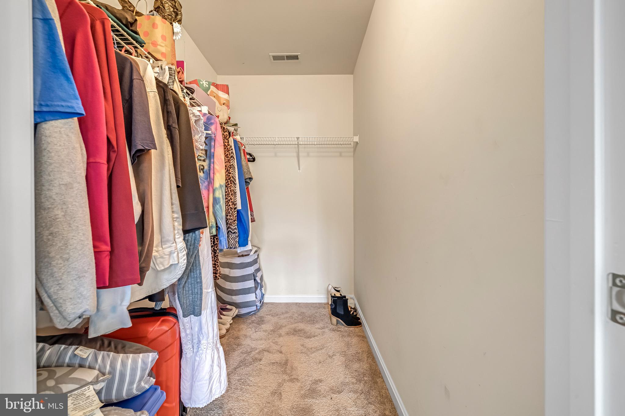 GALYN MANOR - Residential