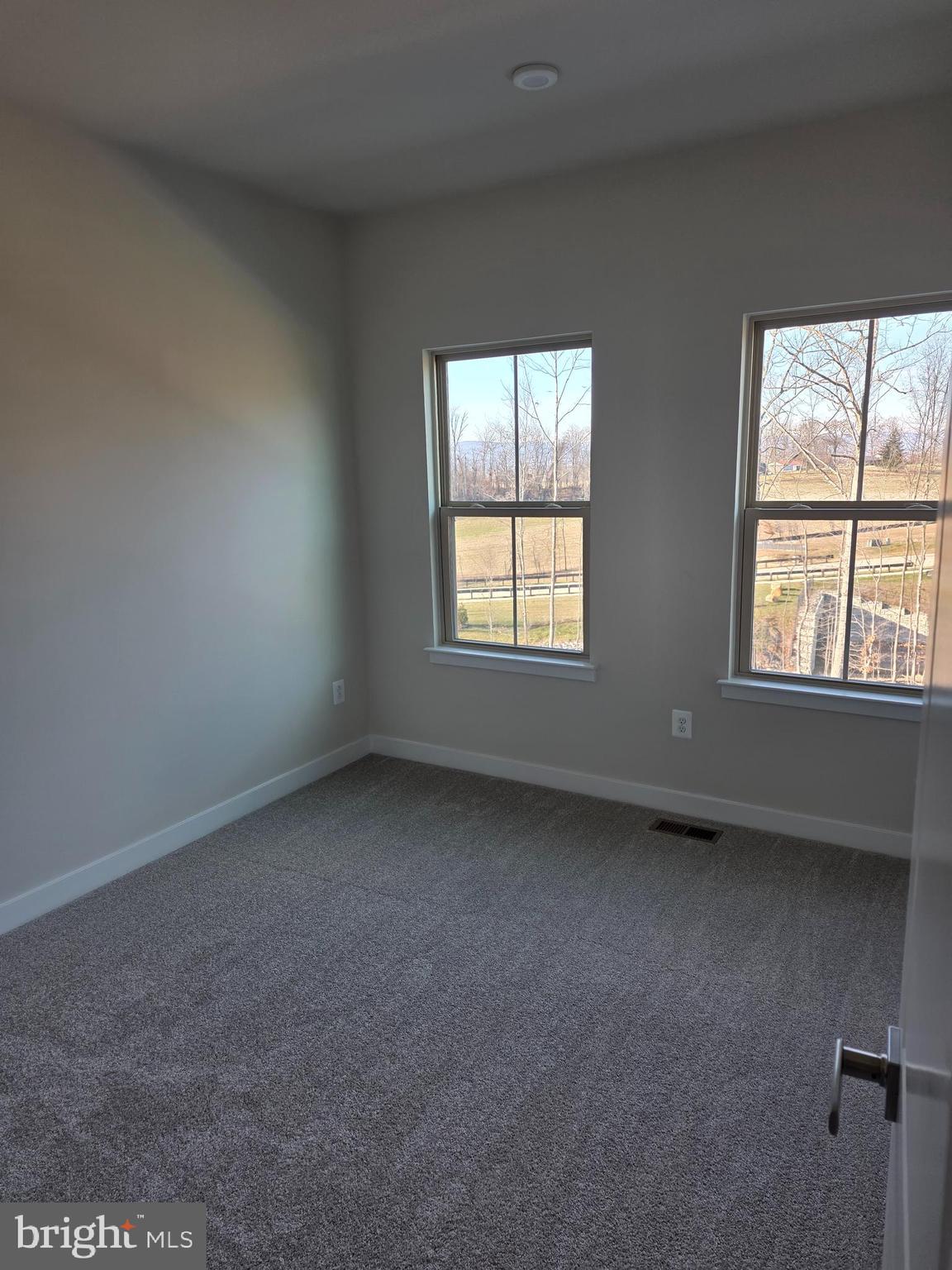 LAKE LINGANORE - Residential Lease