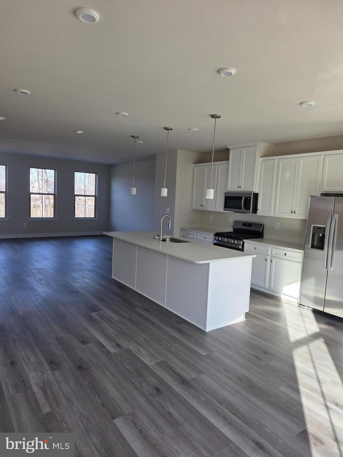 LAKE LINGANORE - Residential Lease