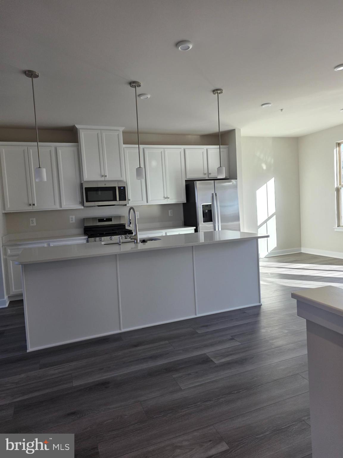 LAKE LINGANORE - Residential Lease