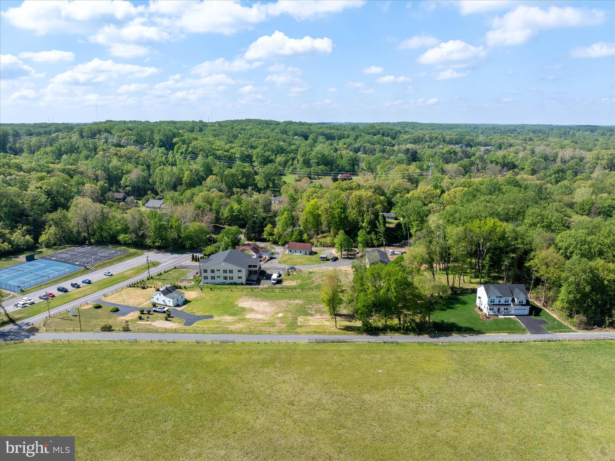 CROWNSVILLE - Residential