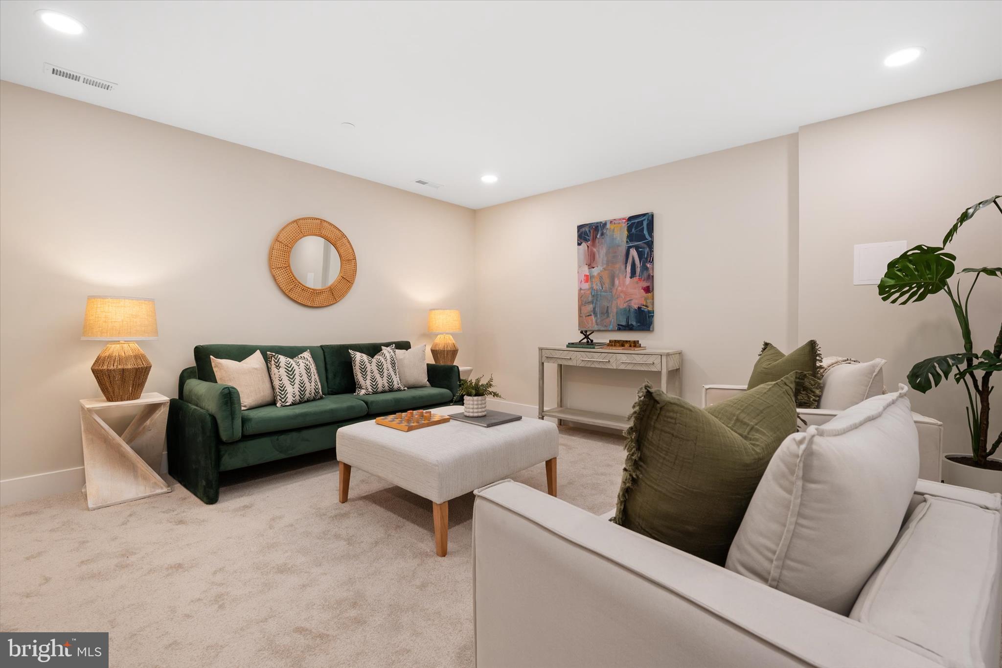 CROWNSVILLE - Residential