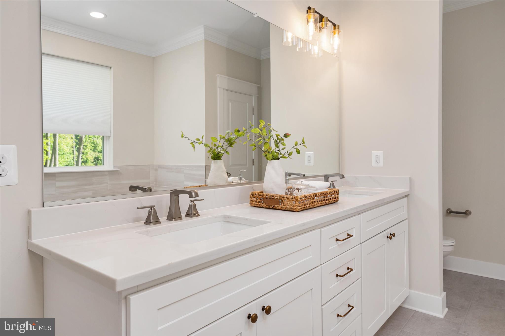 CROWNSVILLE - Residential