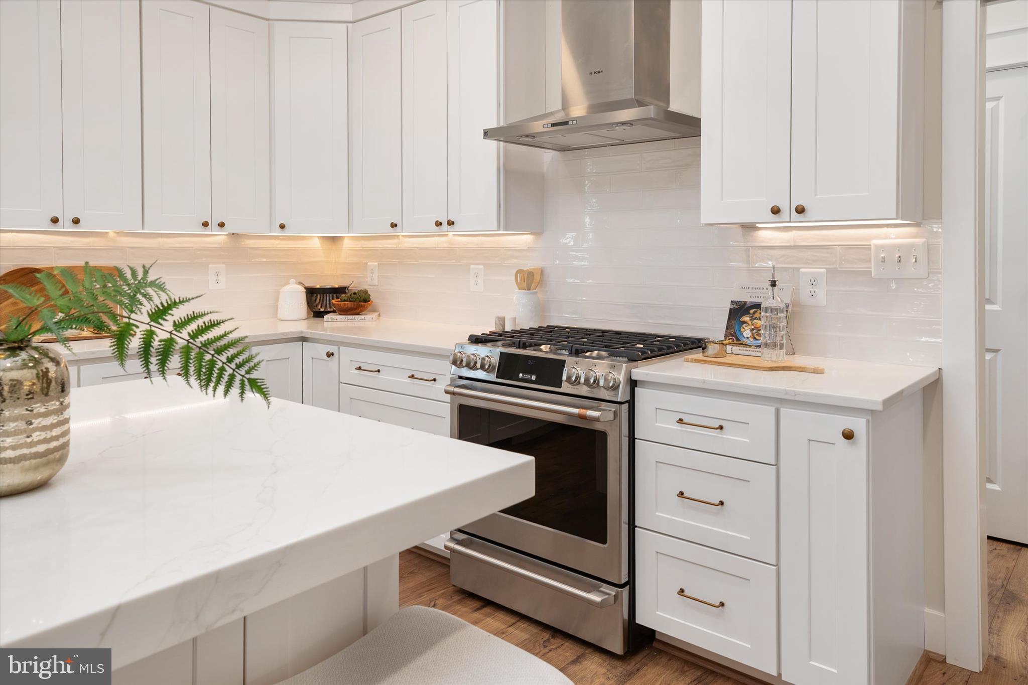 CROWNSVILLE - Residential