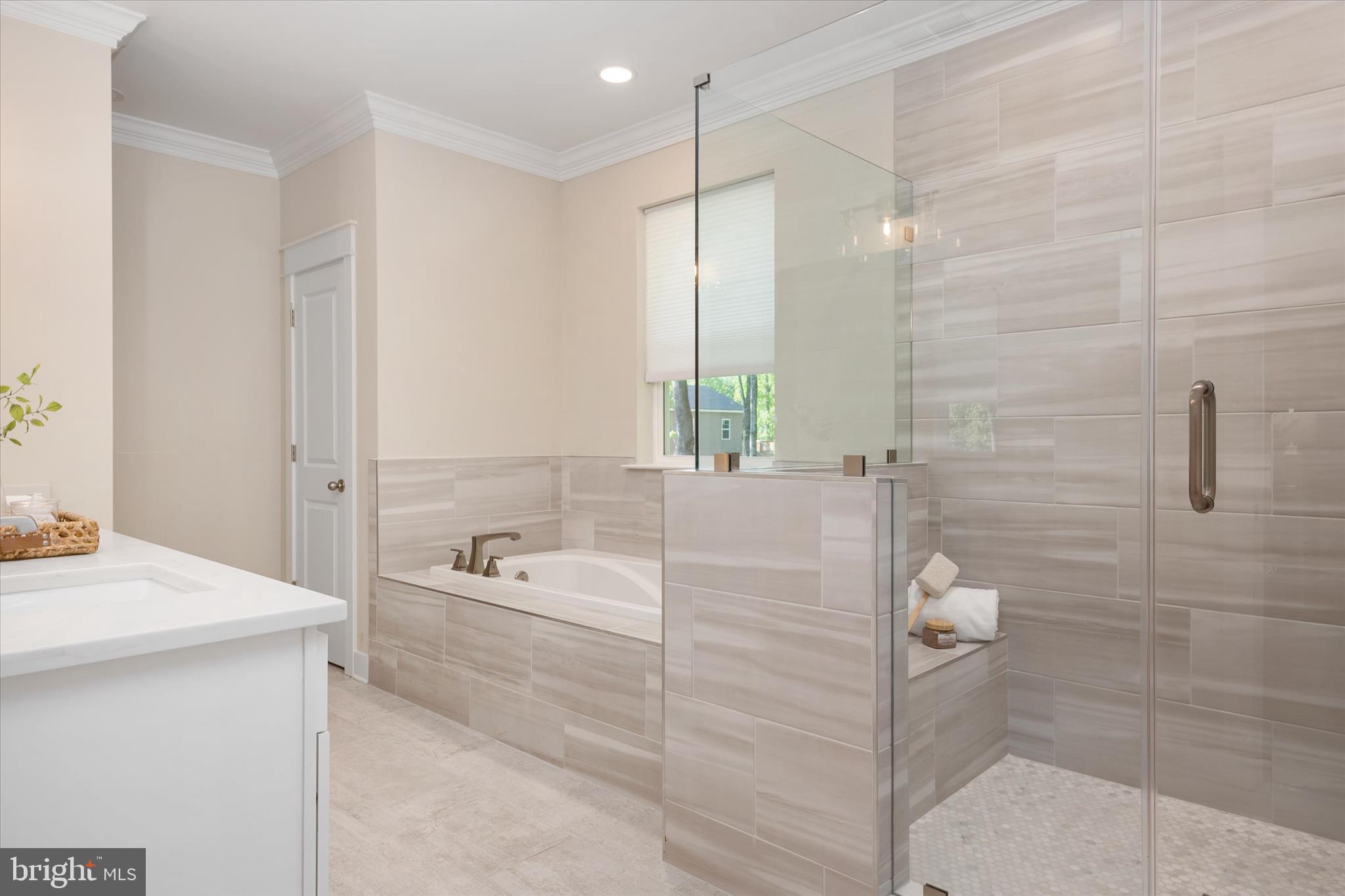 CROWNSVILLE - Residential