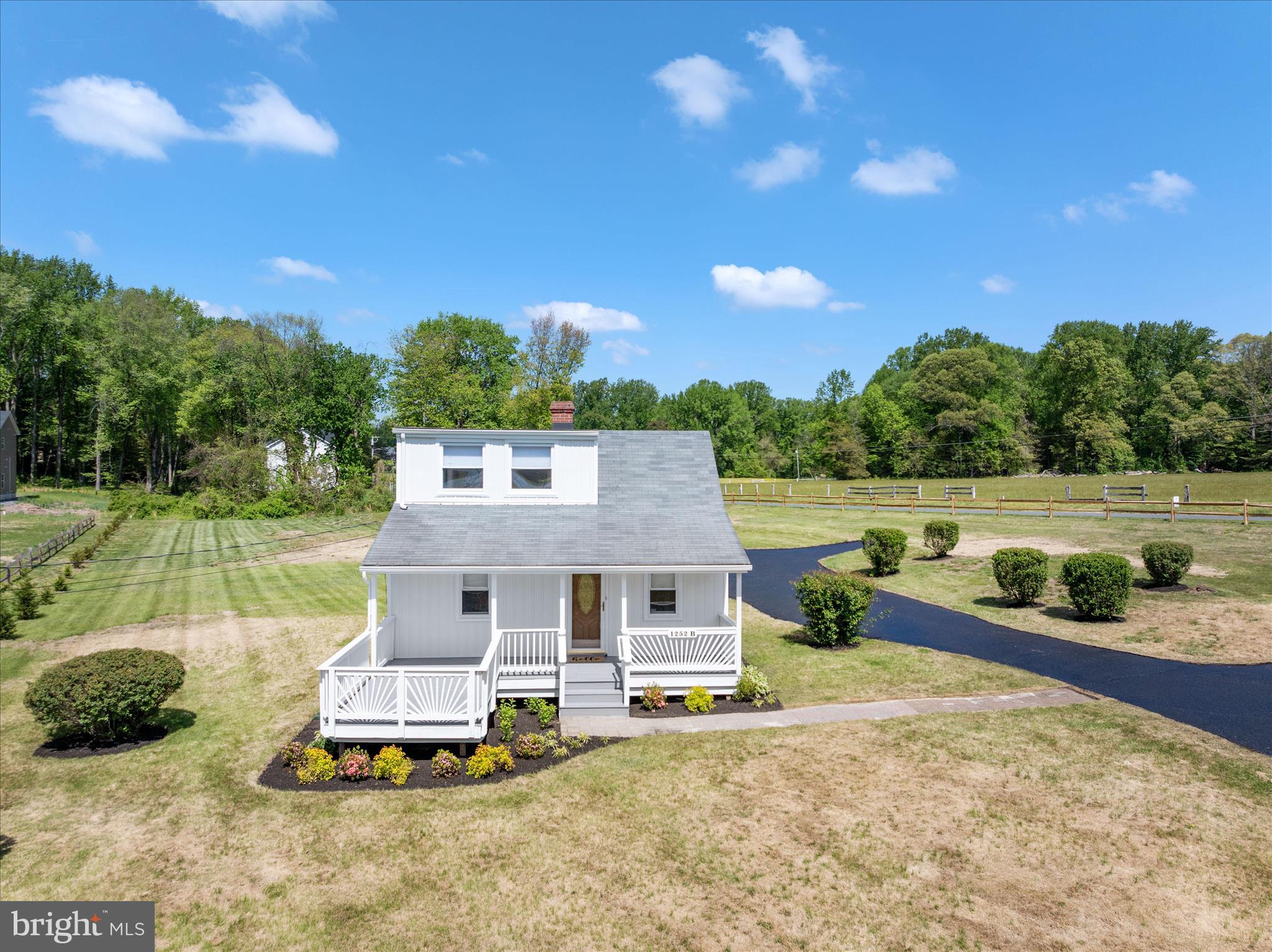 CROWNSVILLE - Residential