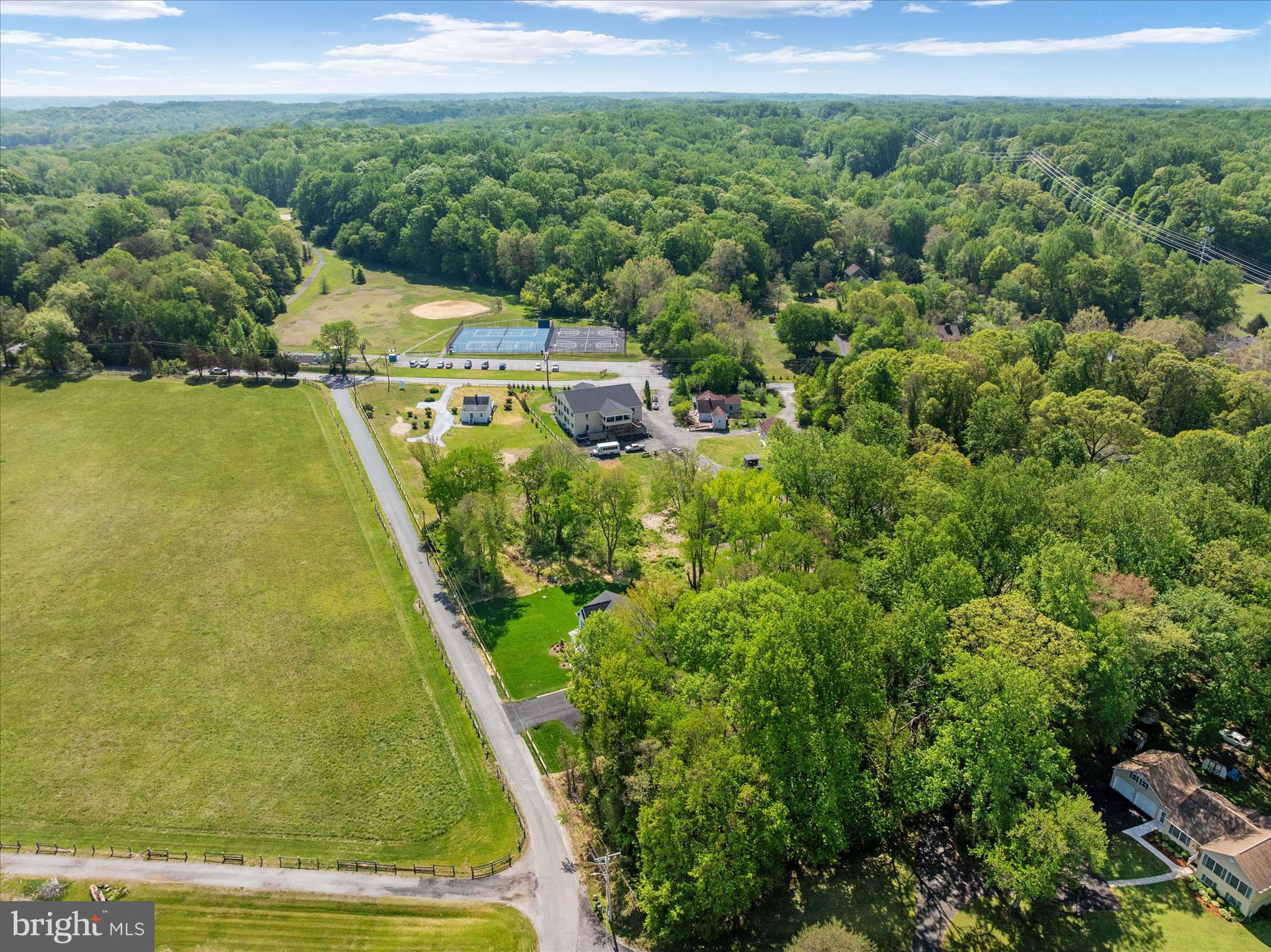 CROWNSVILLE - Residential