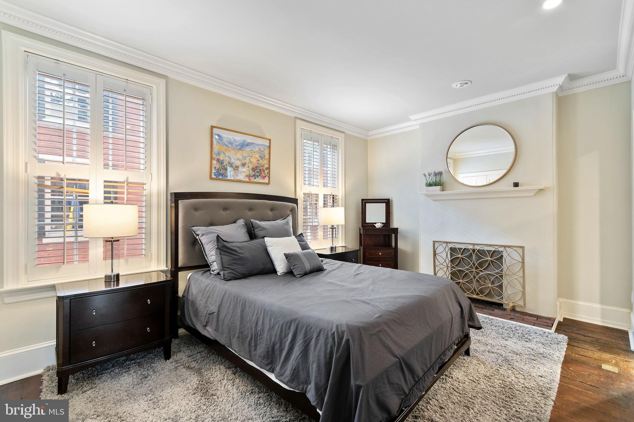 SOCIETY HILL - Residential