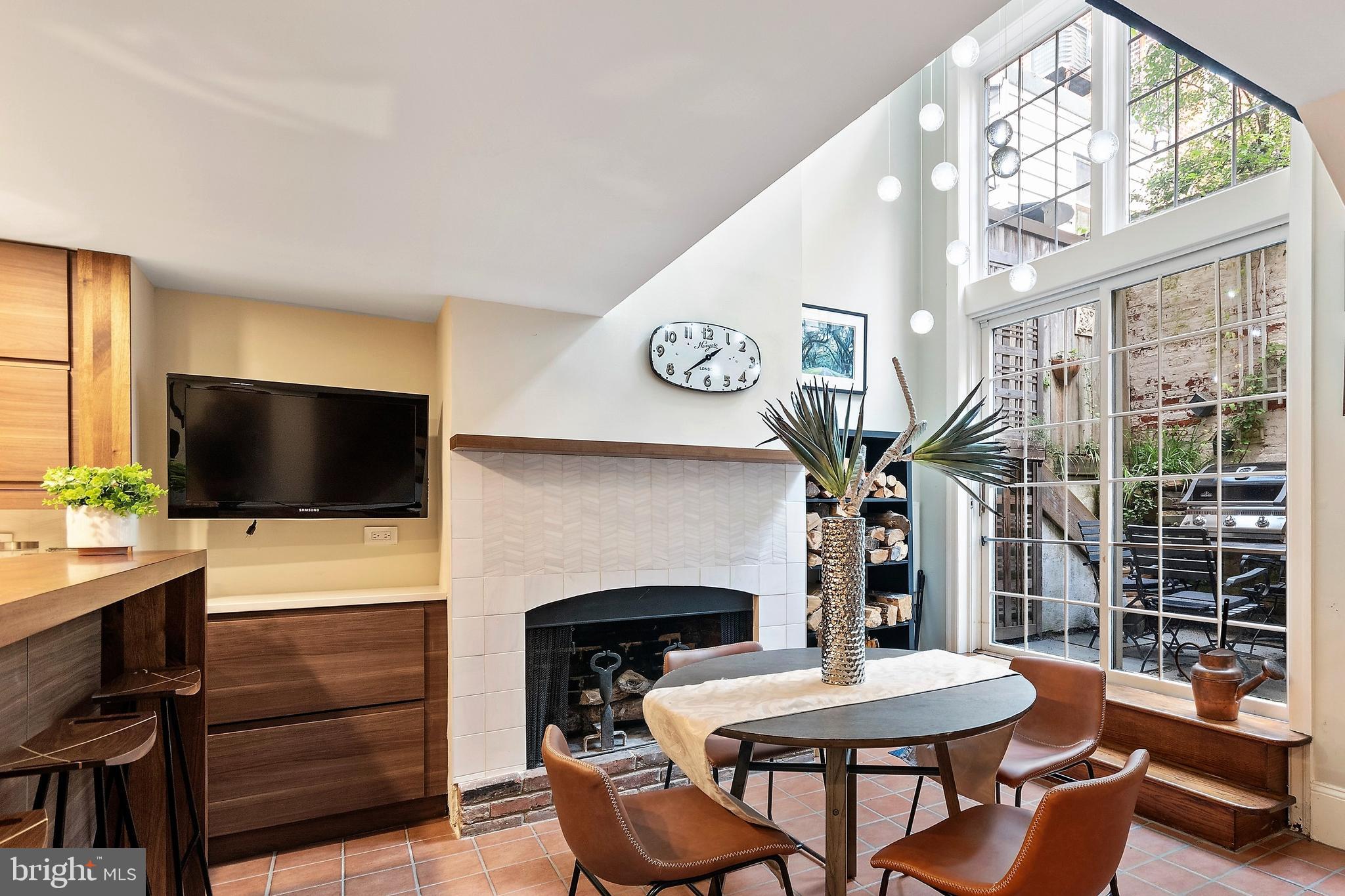 SOCIETY HILL - Residential